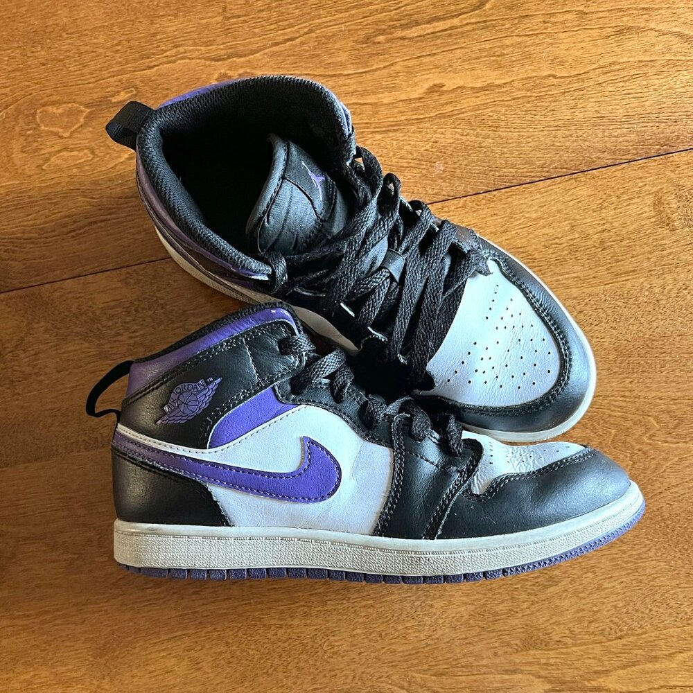 Nike Jordan 1 Mid purple and black 3Y